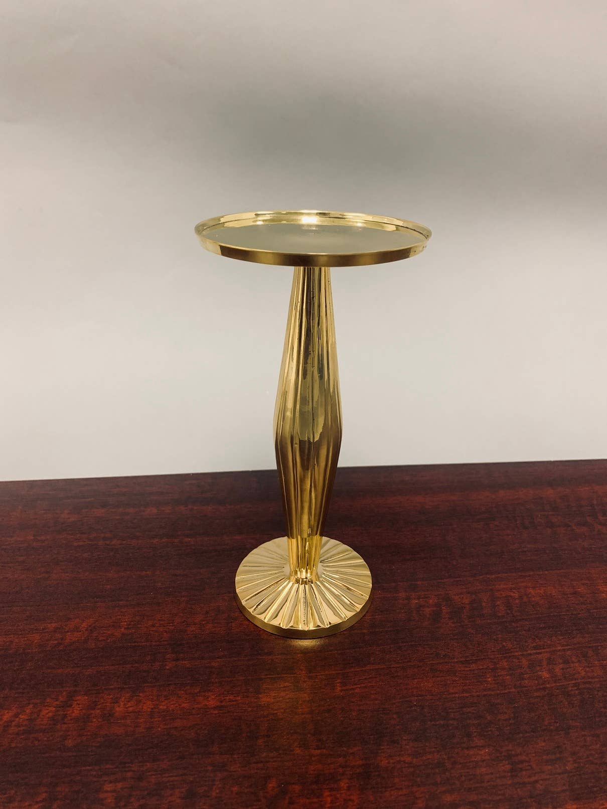 PILLAR CANDLE HOLDER