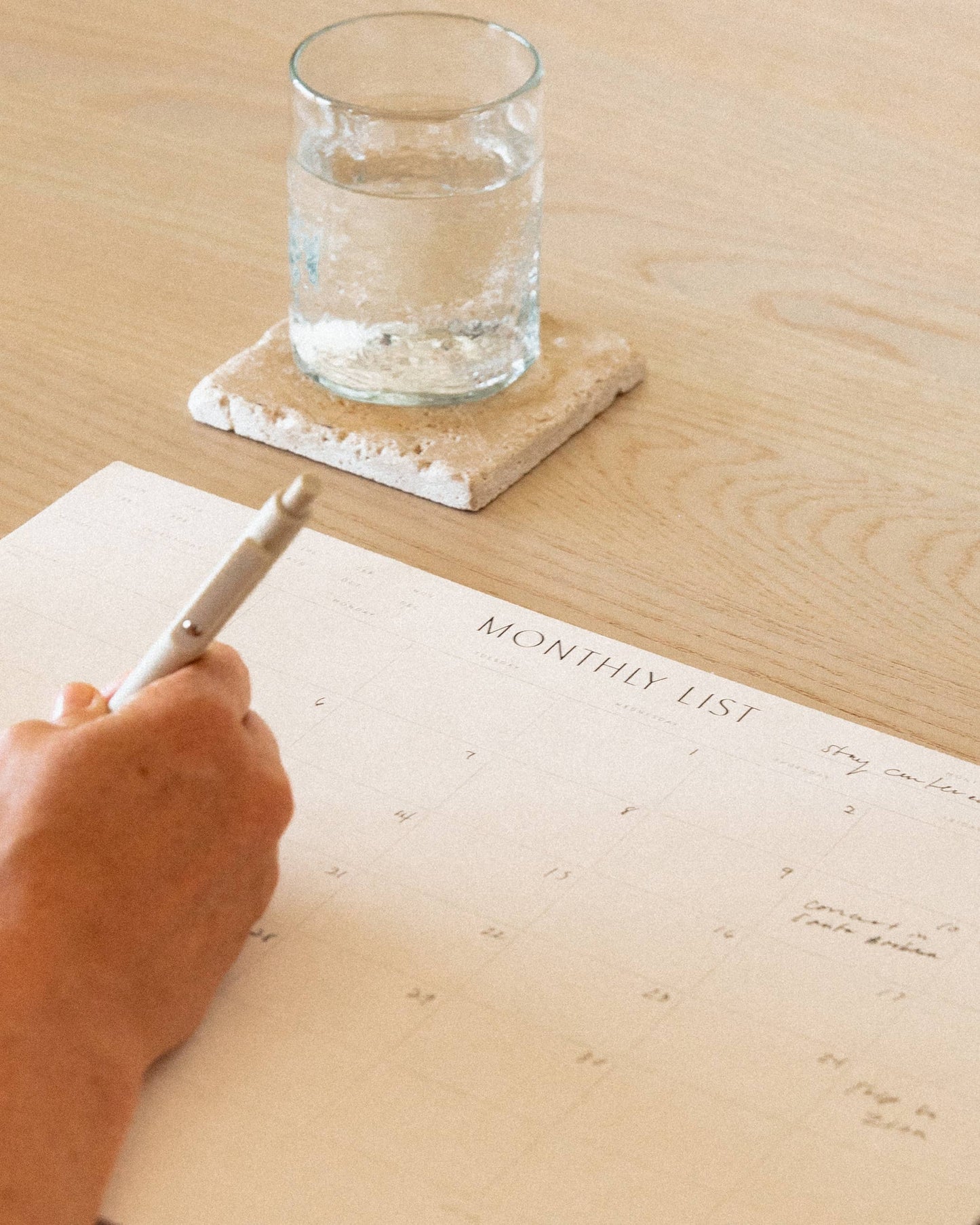 MOTNHLY LIST PAD