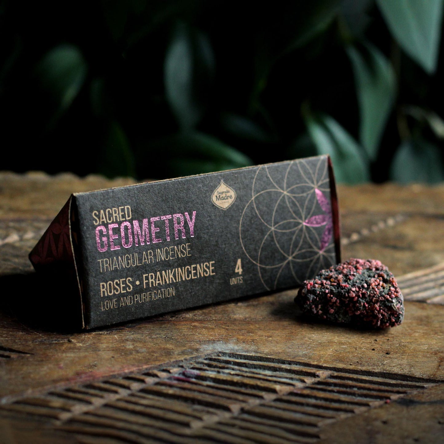 SACRED GEOMETRY TRIANGULAR INCENSE