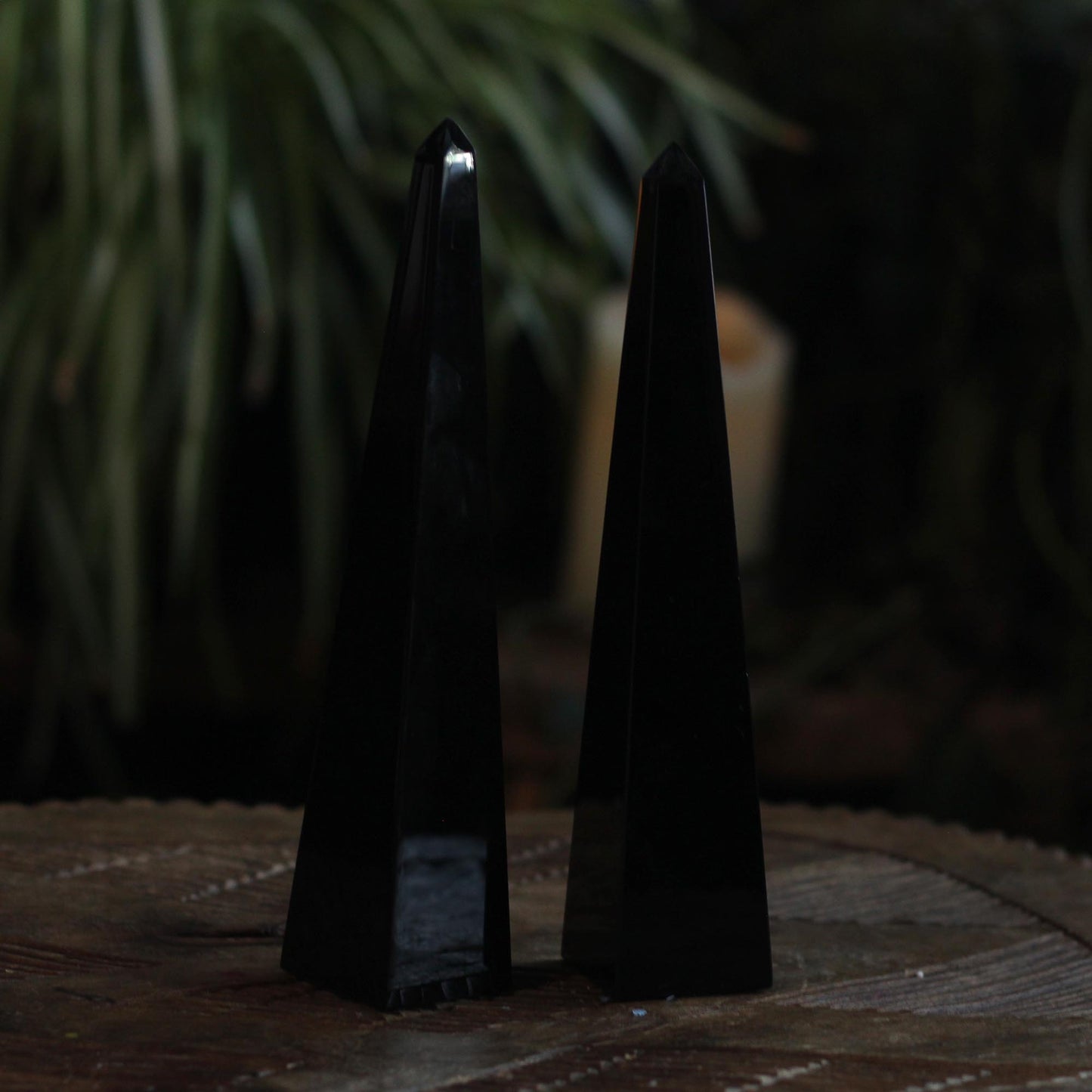 OBSIDIAN OBELISK 18cm