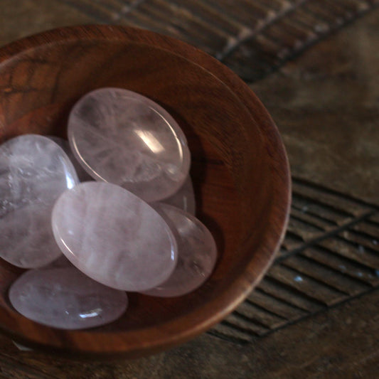 ROSE QUARTZ WORRY STONE