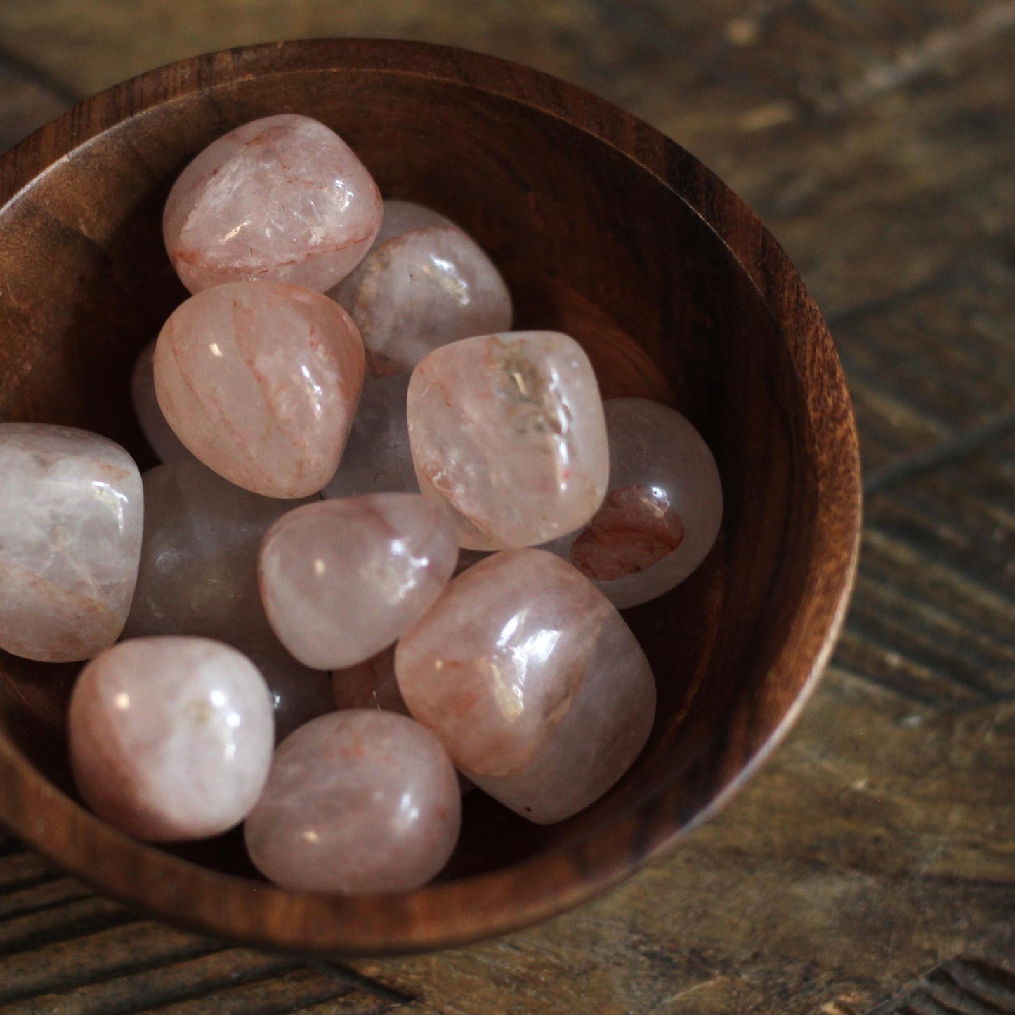 TUMBLED HEMATOID QUARTZ