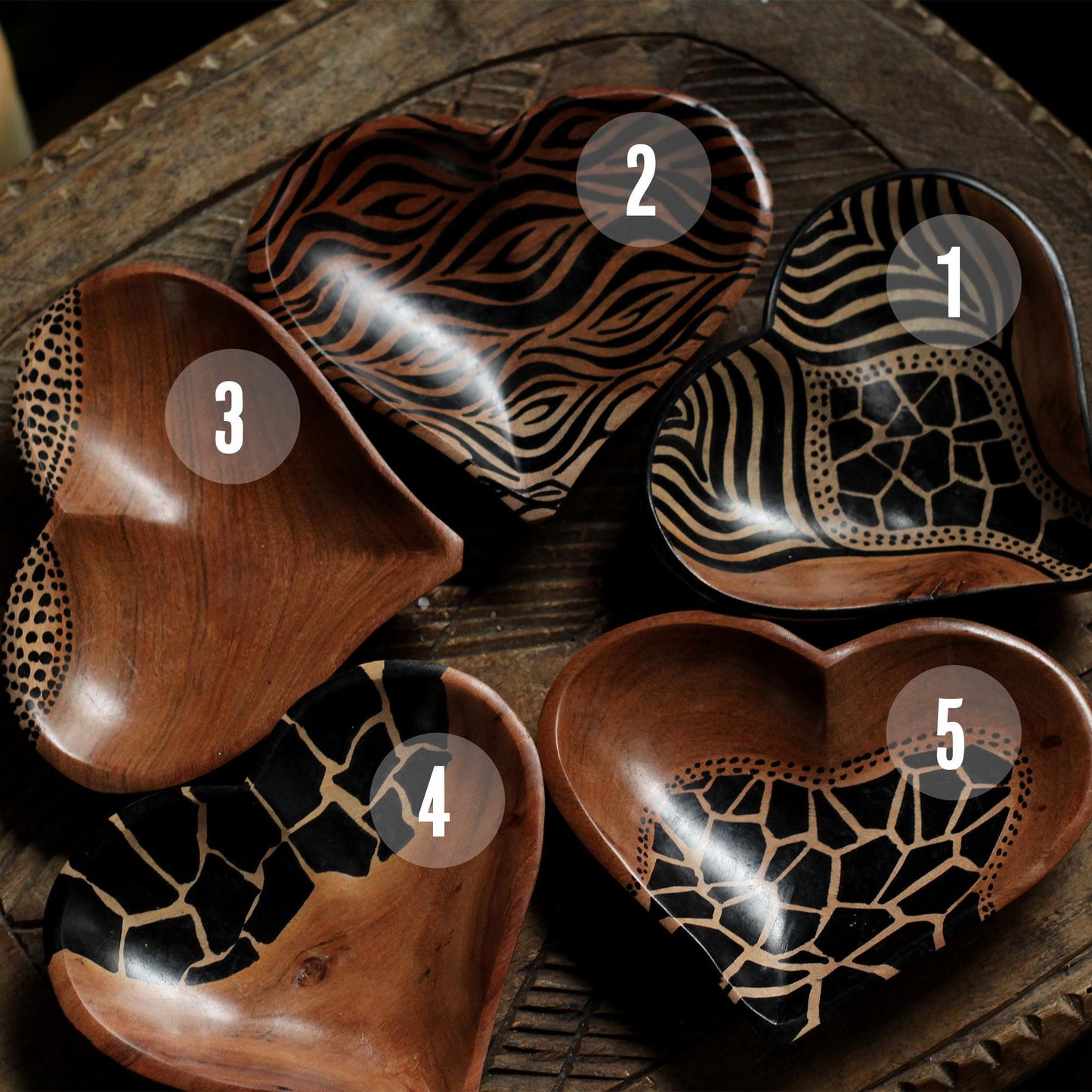 MEDIUM AFRICAN HEART BOWLS