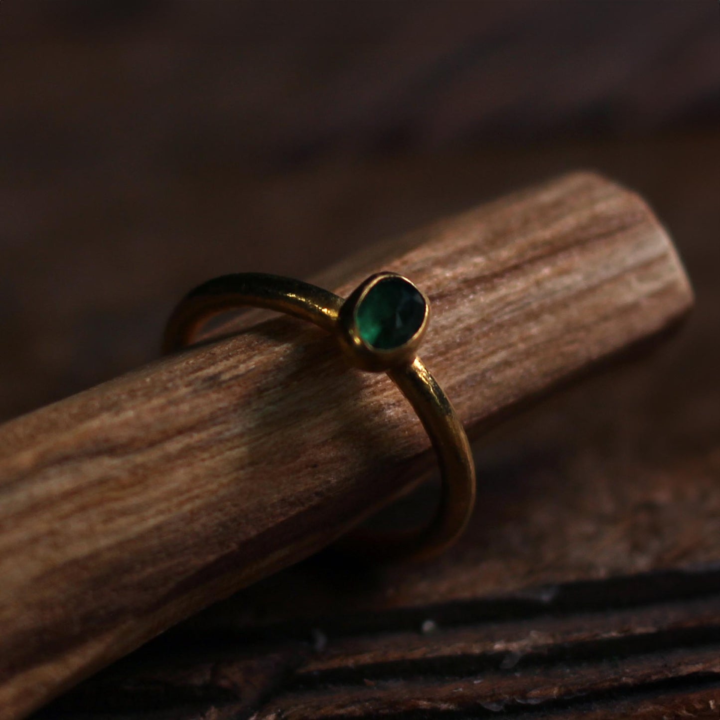 EMERALD RING 18k GOLD