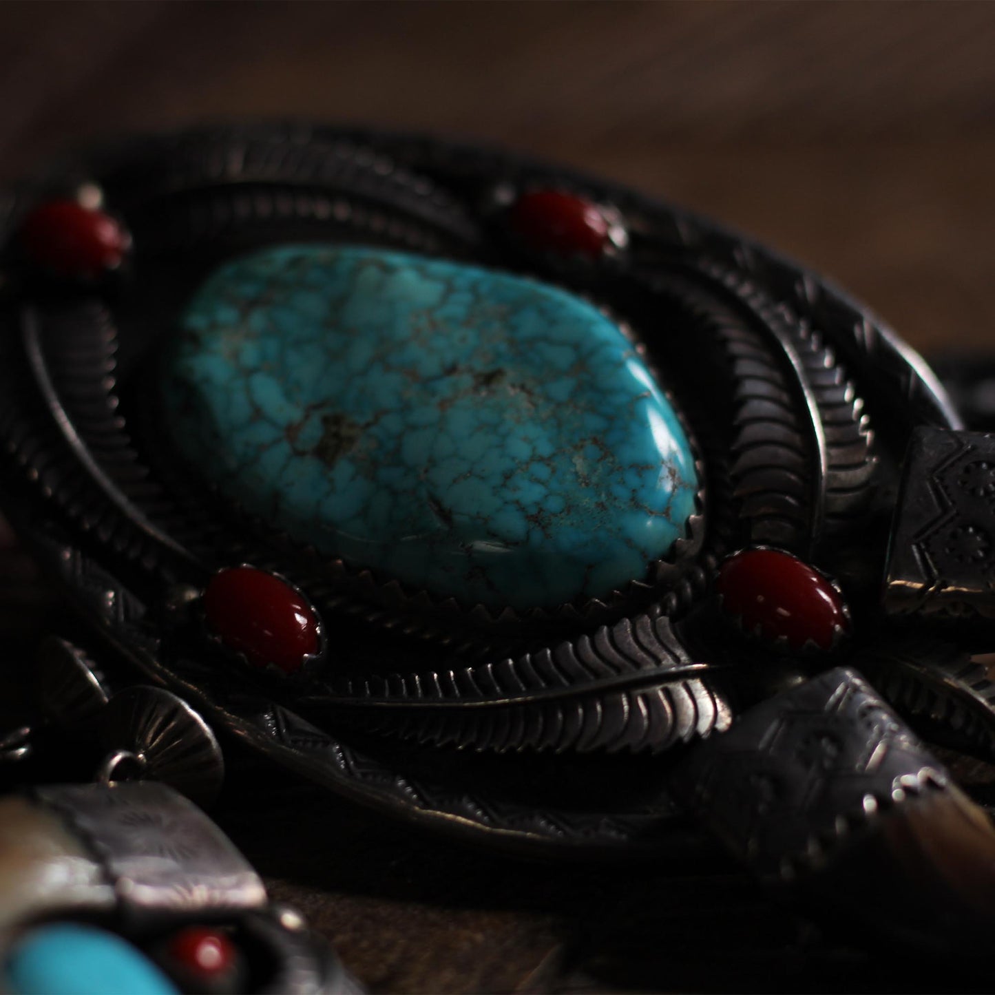 HANDMADE VINTAGE ZUNI TRIBE JEWELRY