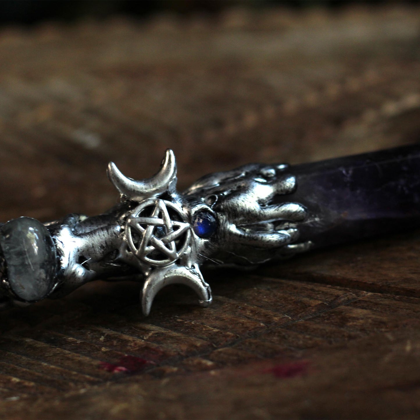 CRYSTAL AND EMBLEM WANDS