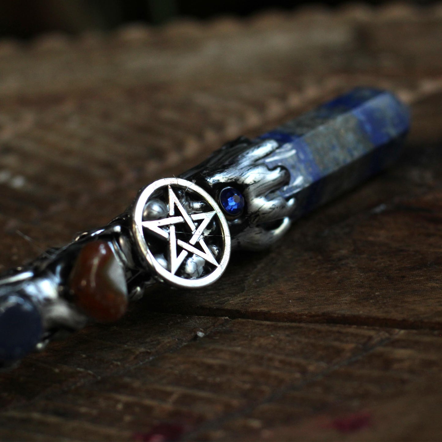 CRYSTAL AND EMBLEM WANDS