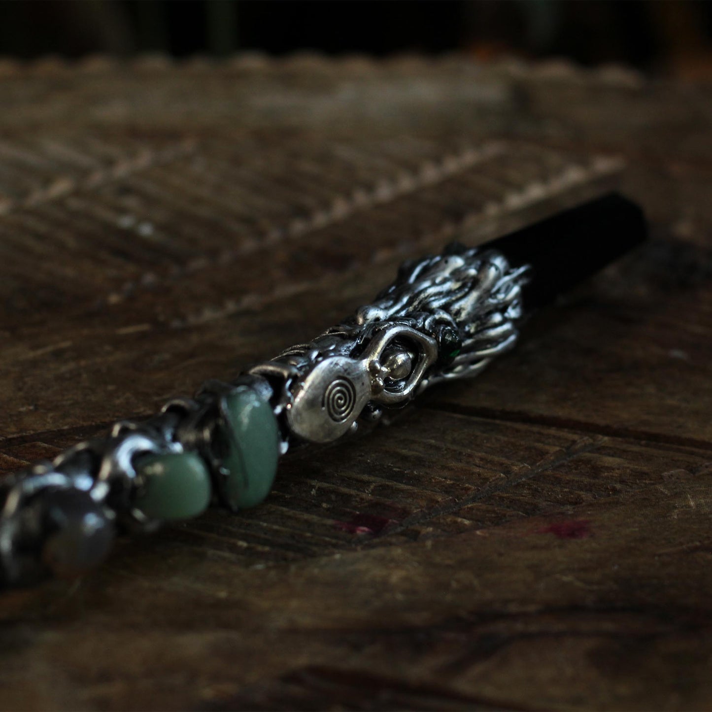 CRYSTAL AND EMBLEM WANDS