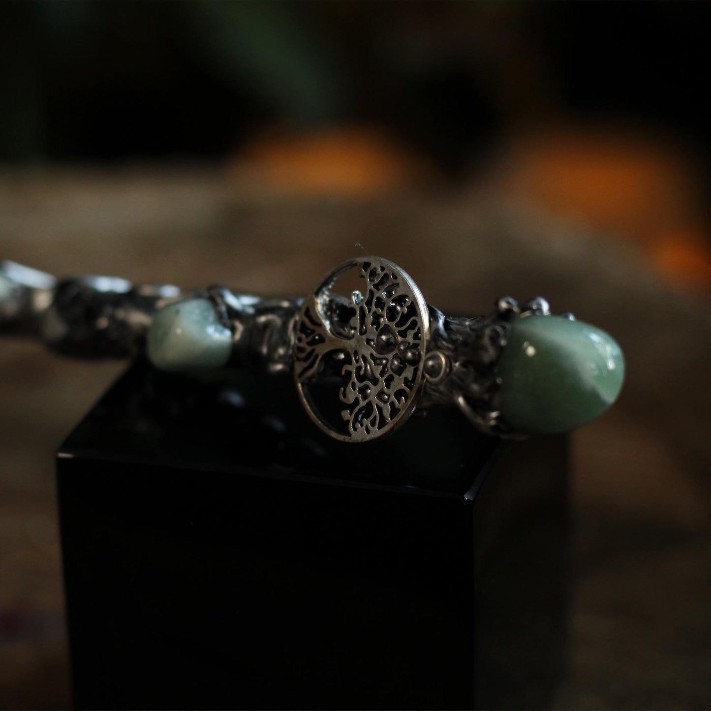 CRYSTAL AND EMBLEM WANDS