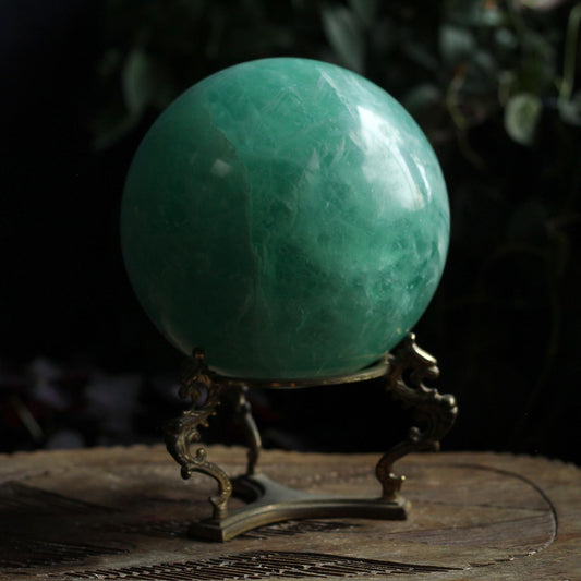 FLUORITE SPHERE