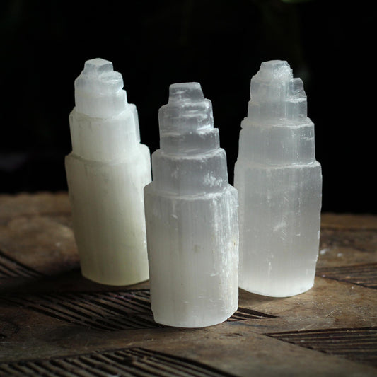 RAW SELENITE  TOWER