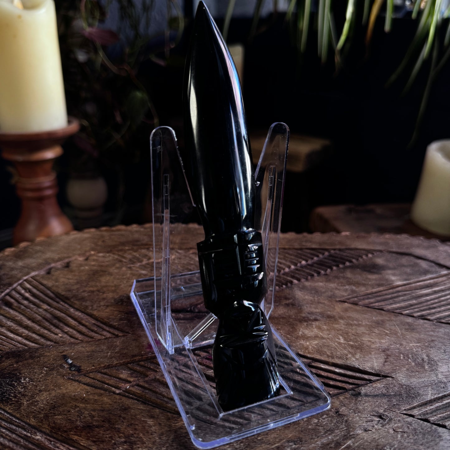 SMALL OBSIDIAN DAGGER