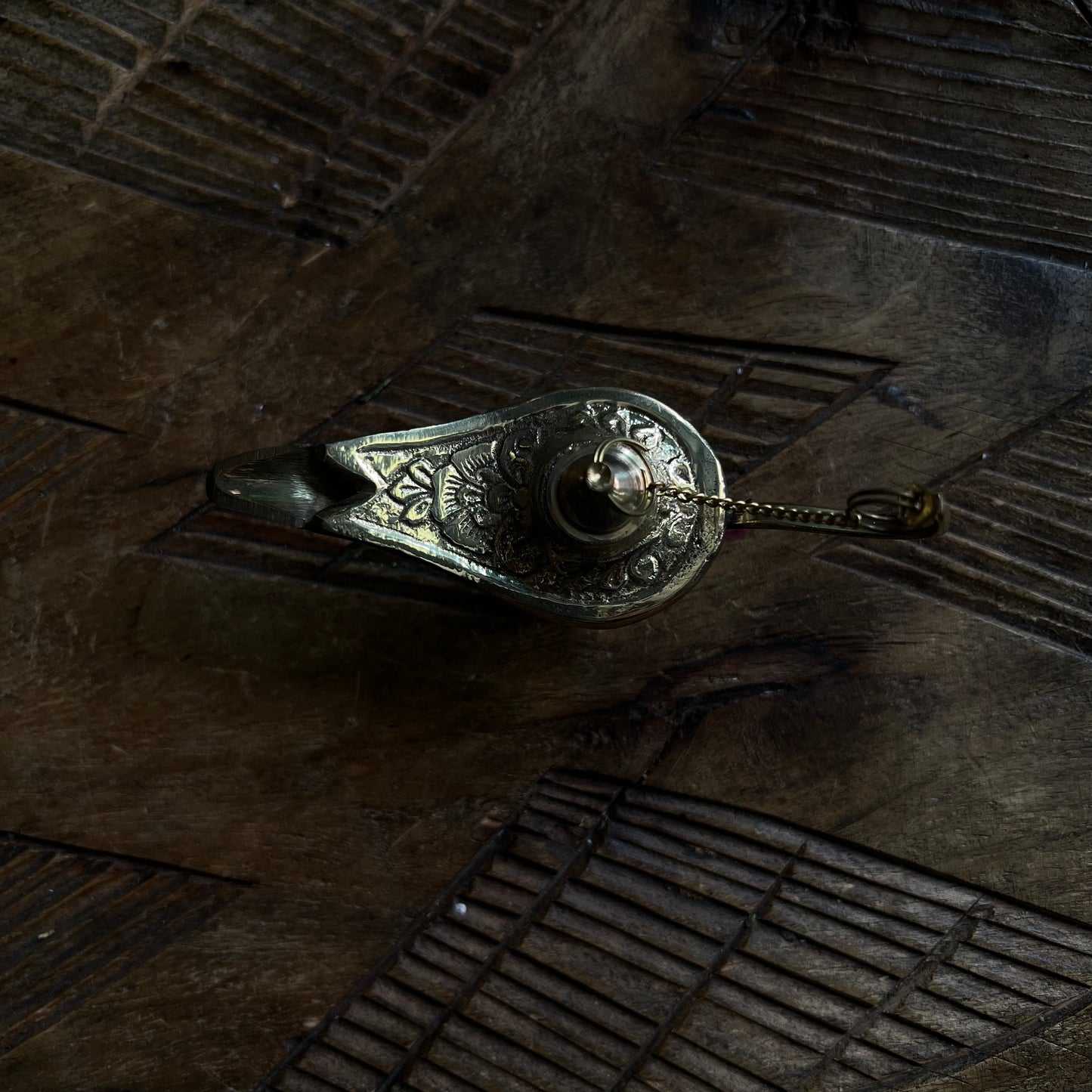 BRASS ALADIN LAMP 4"