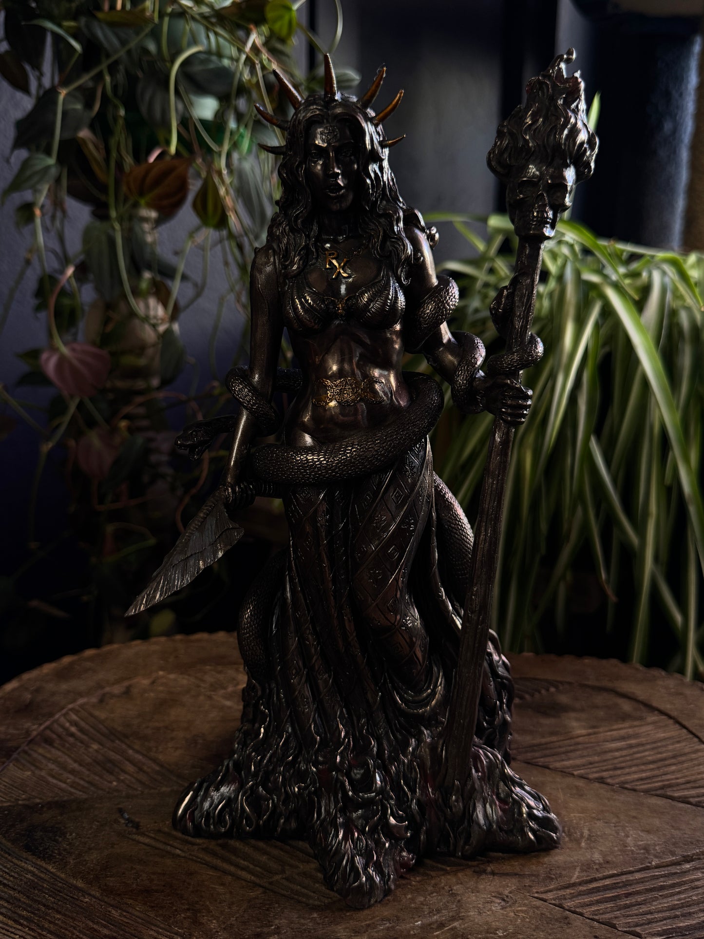 HECATE (RESIN)
