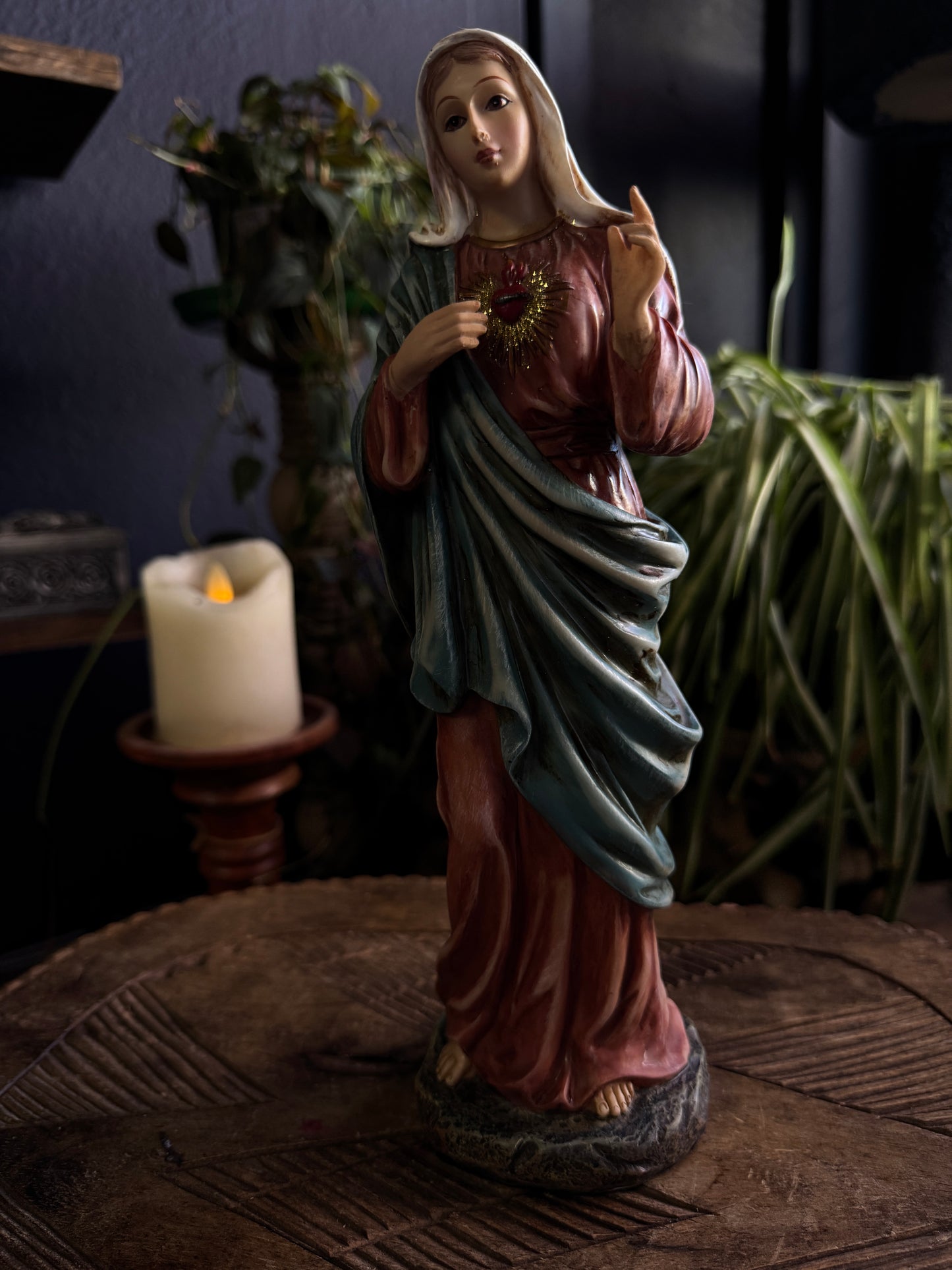 SACRED HEART OF MARY