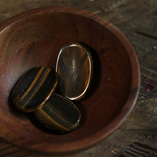 TIGERS EYE WORRY STONE