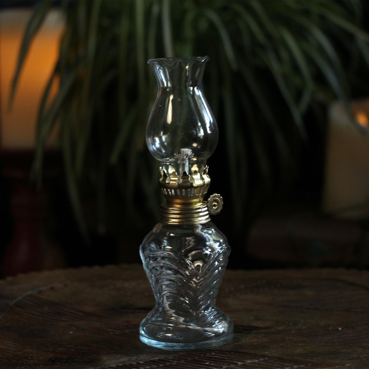 GLASS KEROSENE LAMP